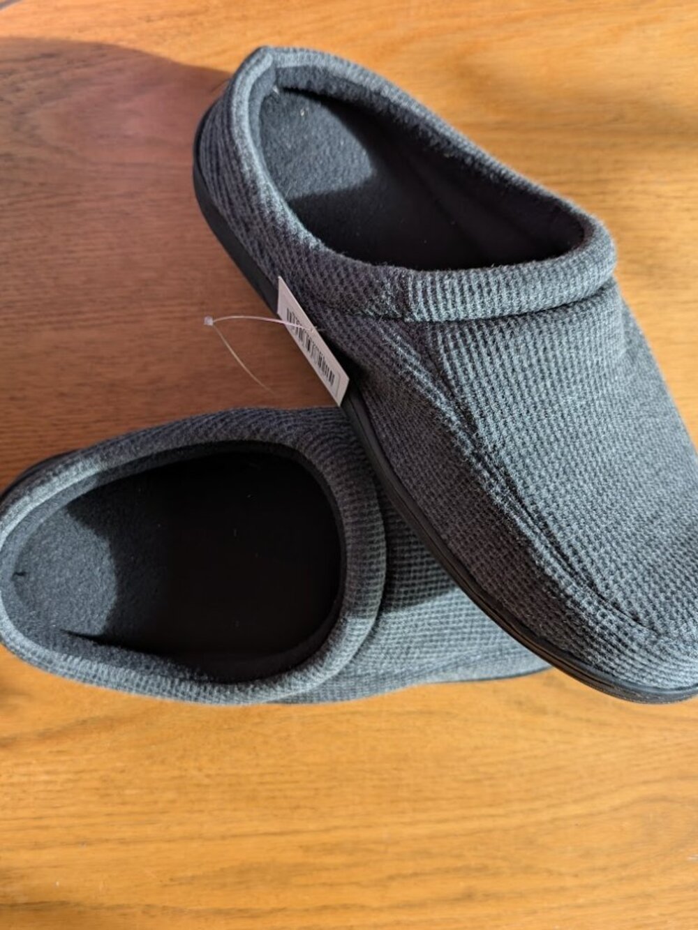 slippers - Picture 2 of 4